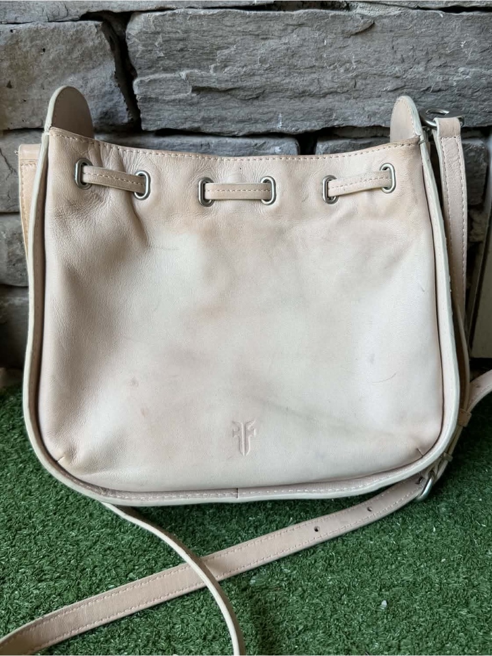 Frye Ilana Small Cream/Bone Finish Womens Crossbody Bag